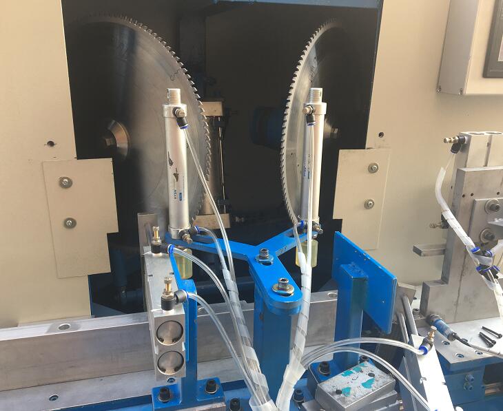 鋁合金45度雙頭切角機，徹底解決手動調角度不精準的麻煩【案例】