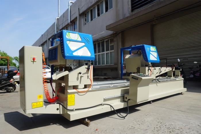 雙頭鋸切45°角總是切斜掉，該怎么調(diào)？【鄧氏機械】